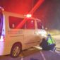 Ambulans pembawa jenazah dievakuasi polisi setelah masuk parit di Karangreja (Humas)